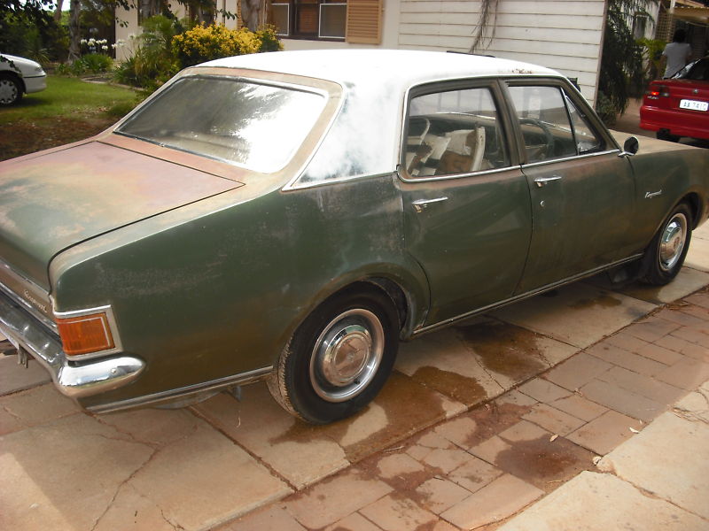 HG Holden in Kashmir White over Dark Olive — Kingswood Sedan