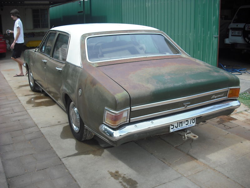 HG Holden in Kashmir White over Dark Olive — Kingswood Sedan