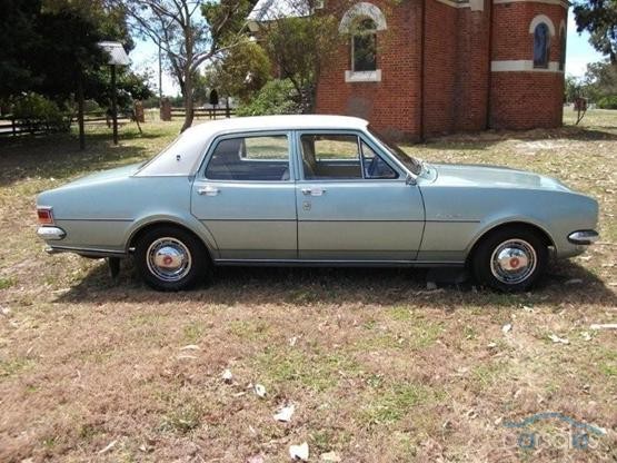 HG Holden in Kashmir White over Silver Mist Met — Kingswood Sedan
