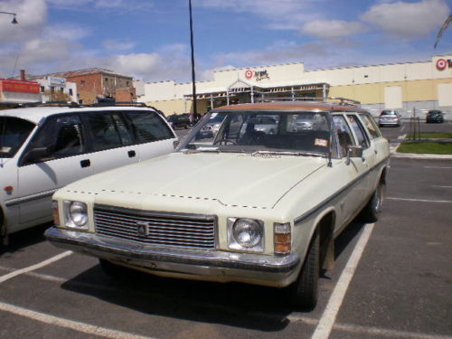 HJ Holden in Contessa Gold Met over Chamois — Kingswood Deluxe Station Wagon