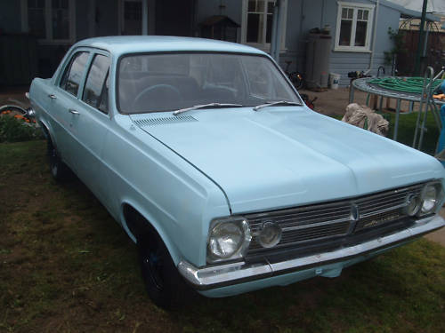 HR Holden in Kurrewa Blue — Standard Sedan
