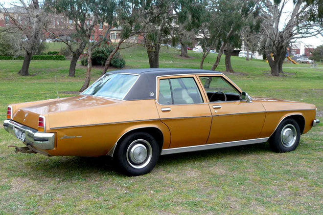 HJ Holden in Contessa Gold Met — Statesman DeVille Sedan