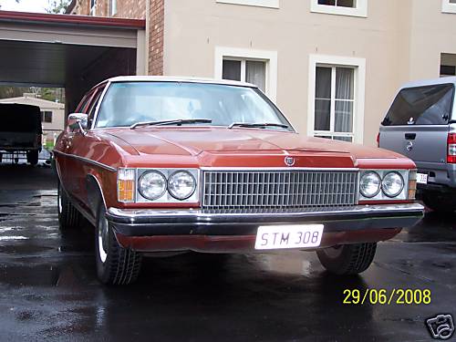 HJ Holden in Persian Sand Met — Statesman DeVille Sedan