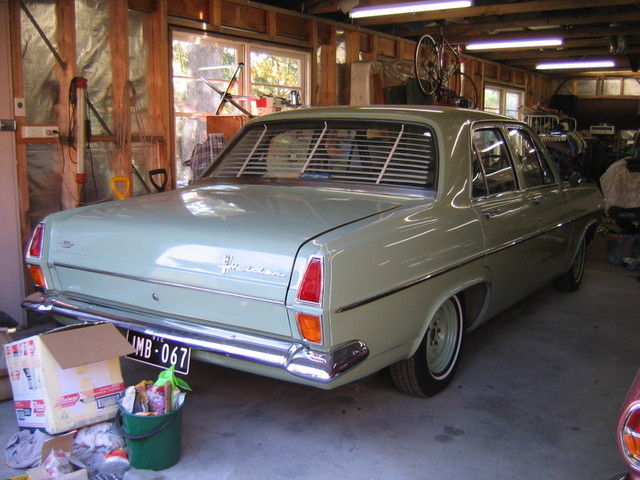 HR Holden in Finisterre Green — Special Sedan