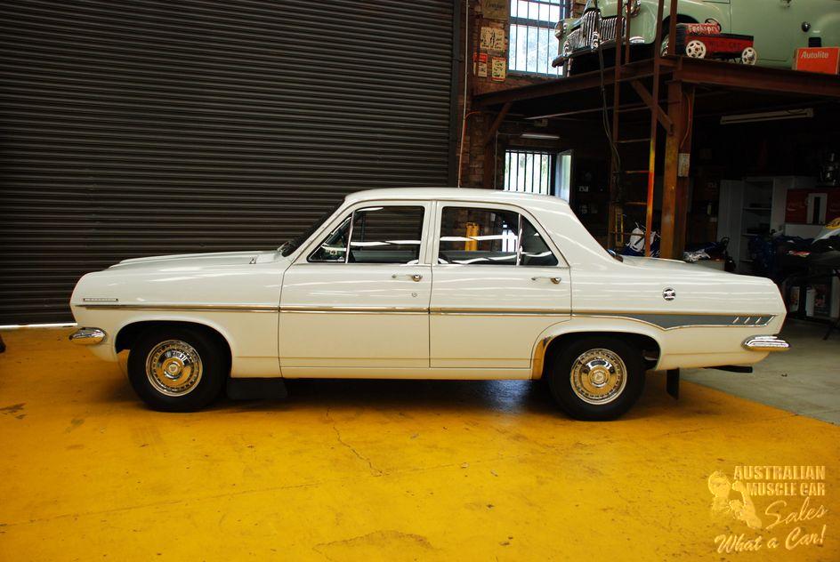 HR Holden in Grecian White — Special Sedan