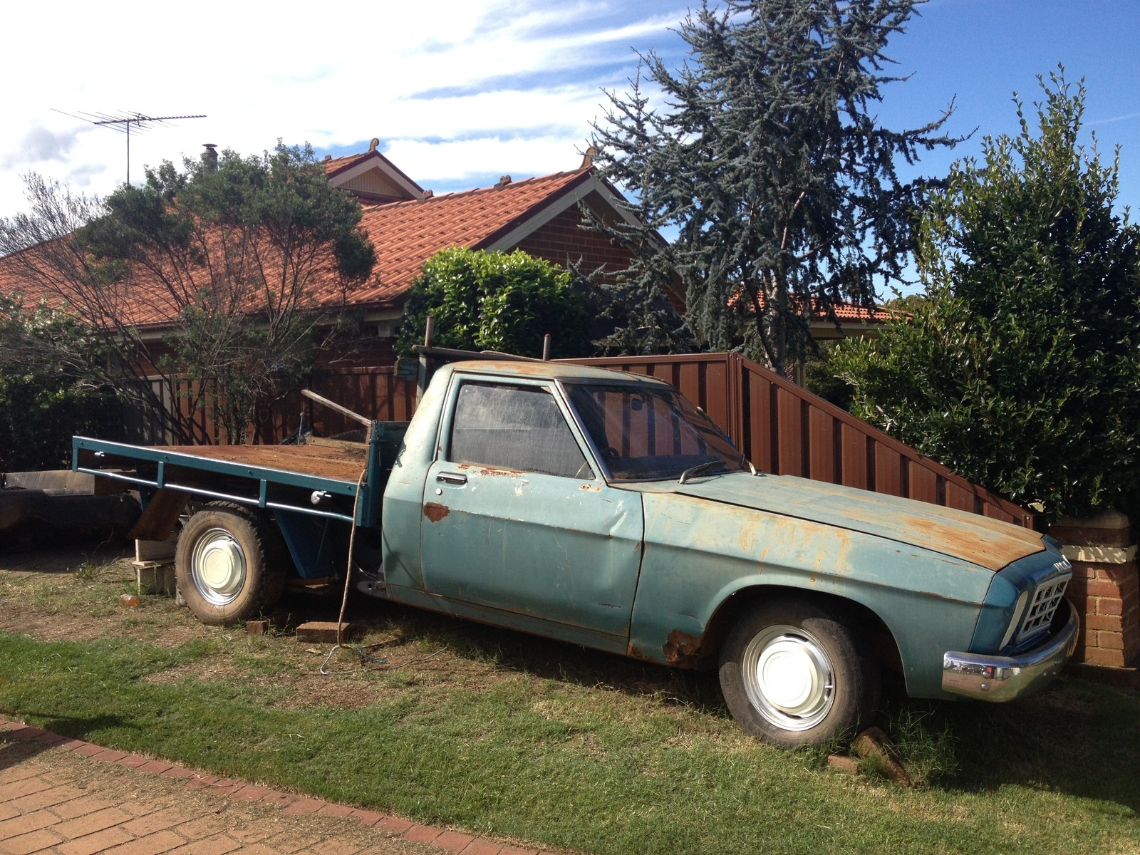 HQ Holden in Council Blue — Cab & Chassis