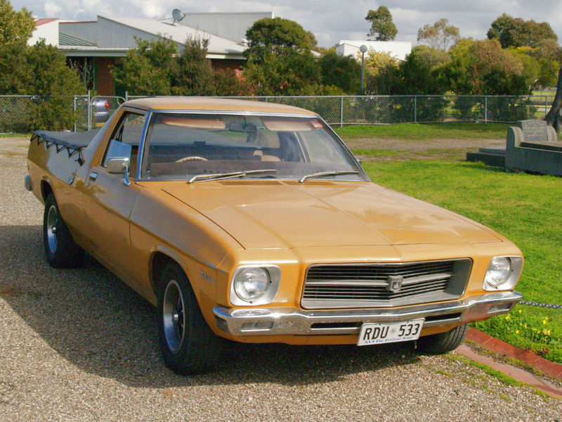 HQ Holden in San Remo Gold — Belmont Coupe-Utility