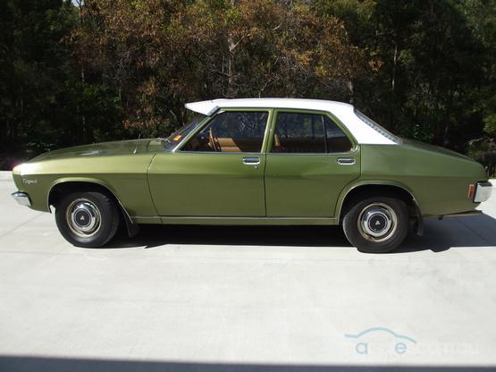 HQ Holden in Dublin Green Met — Kingswood Sedan