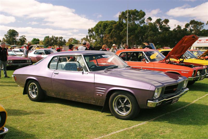 HQ Holden in Chateau Mauve Met — Monaro GTS Coupe