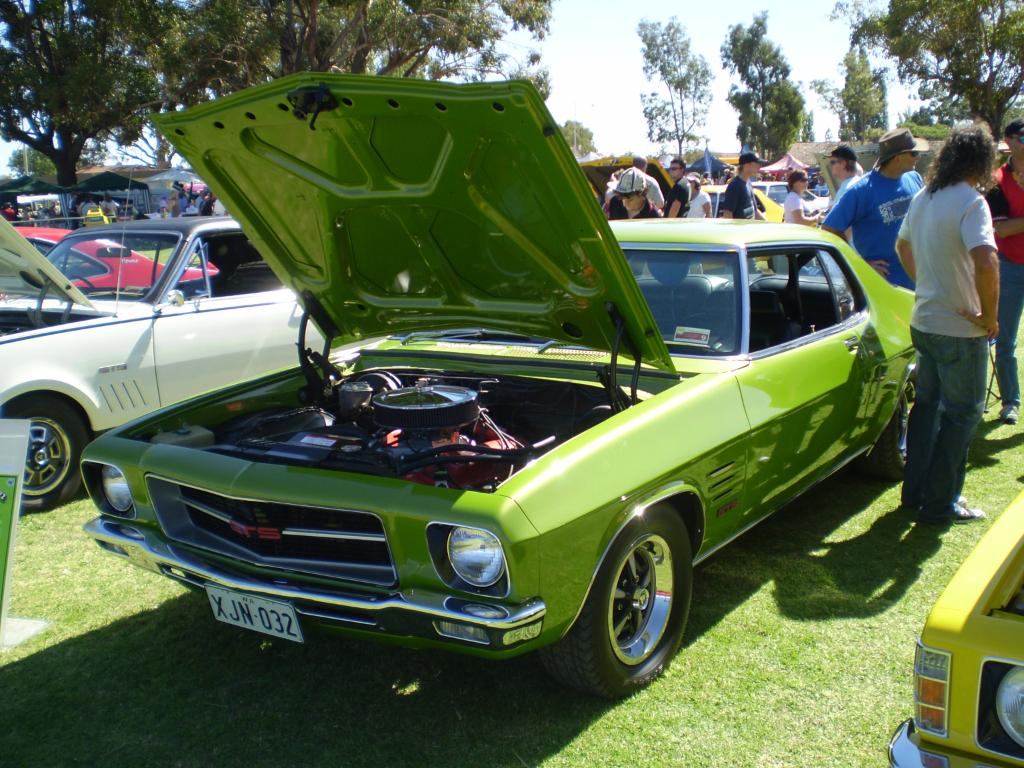 HQ Holden in Lime Green Mk2 Met — Monaro GTS Coupe