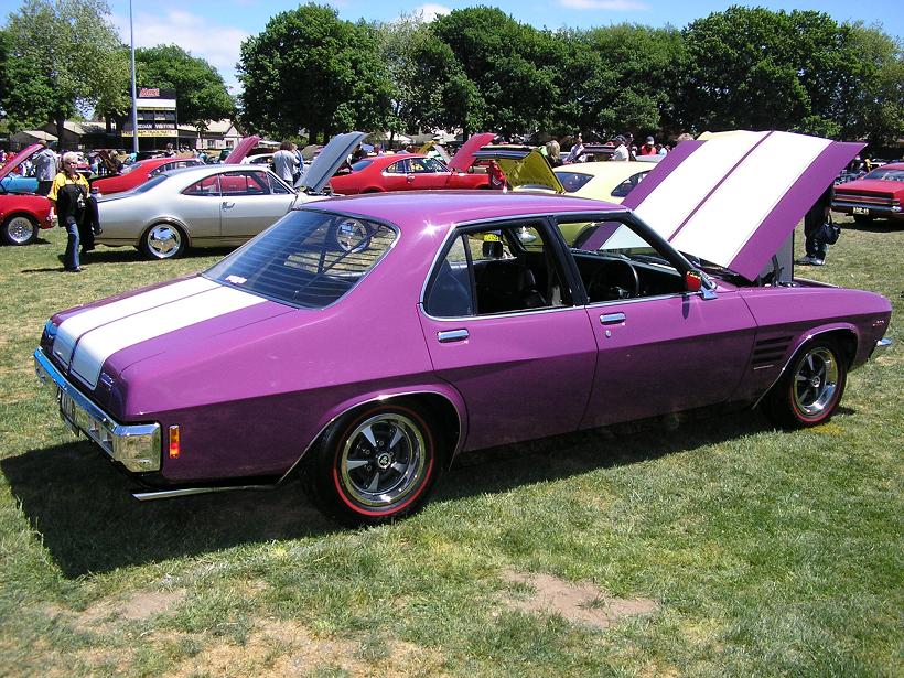 HQ Holden in Purr Pull — Monaro GTS/4