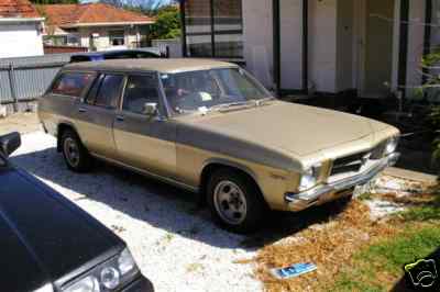 HQ Holden in Patina Gold Met — Kingswood Station Sedan