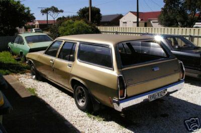 HQ Holden in Patina Gold Met