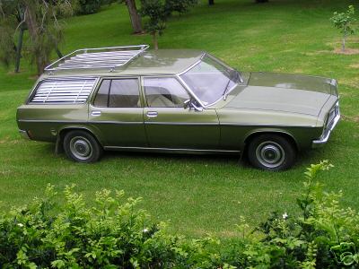 HQ Holden in Balmoral Green — Kingswood Station Sedan