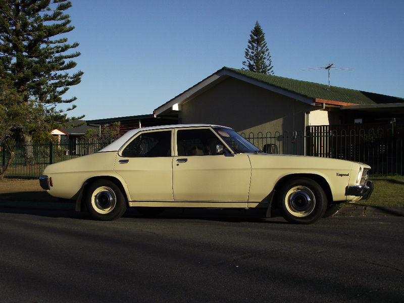 HQ Holden in Glacier White over Covert Beige — Kingswood Sedan