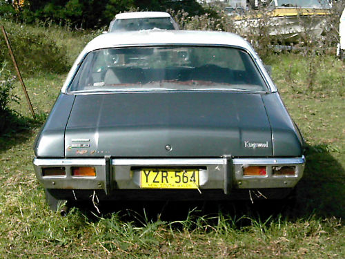 HQ Holden in Glacier White over Gunmetal Met — Kingswood Sedan