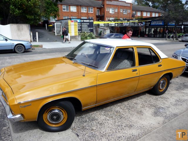 HQ Holden in Glacier White over Mustard — Kingswood Sedan