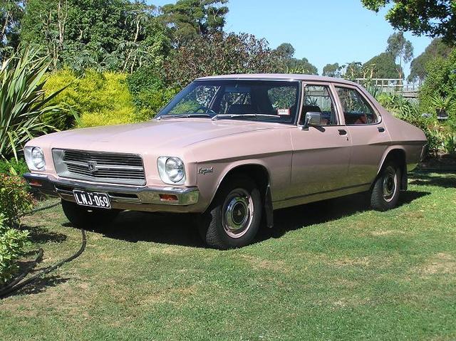 HQ Holden in Rose — Kingswood Sedan