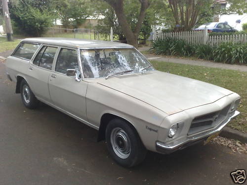 HQ Holden in Willow — Kingswood Station Sedan