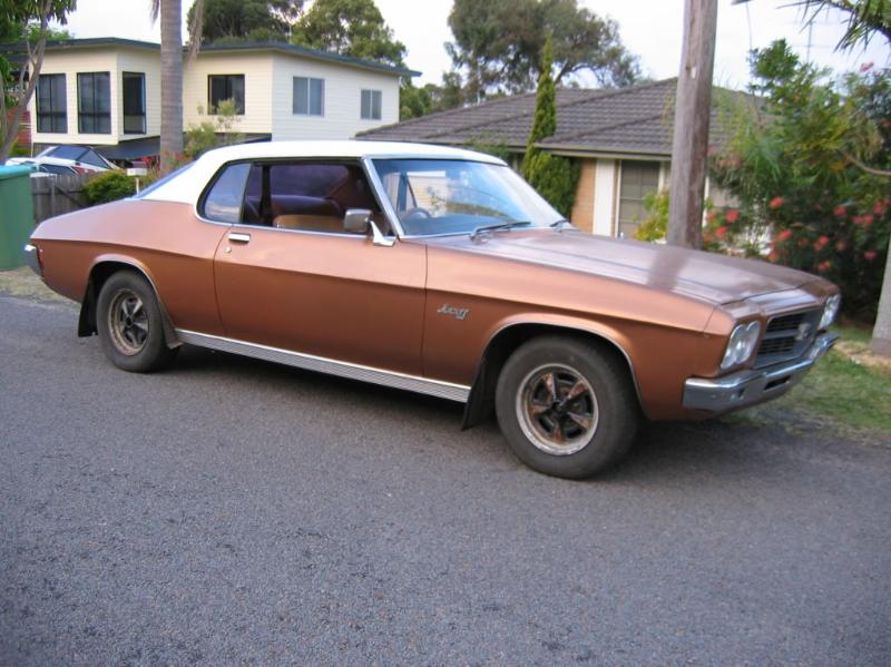 HQ Holden in Etruscan Gold Met — LS Monaro Coupe