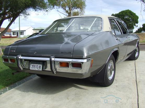 HQ Holden in Glacier White over Phantom Grey Mk1 Met — Premier Sedan