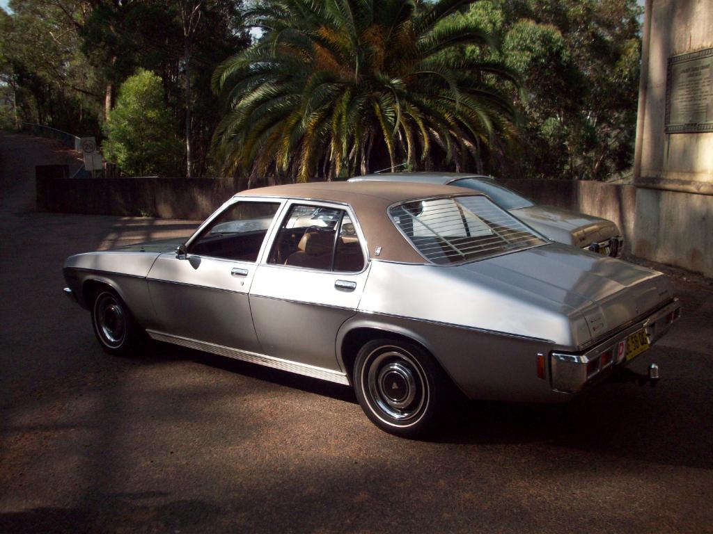 HQ Holden in Baroda Silver Mk2 Met — Premier Sedan