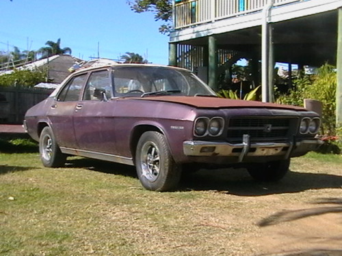 HQ Holden in Chateau Mauve Met — Premier Sedan