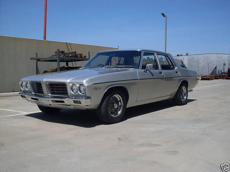 HQ Holden in Baroda Silver Mk1 Met — Statesman Custom Sedan