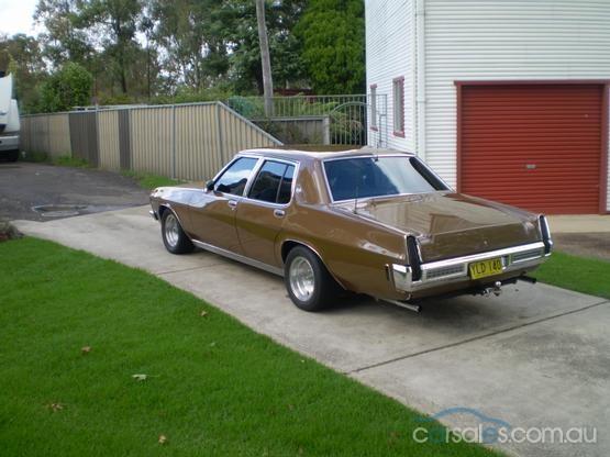 HQ Holden in Cognac Met — Statesman Custom Sedan