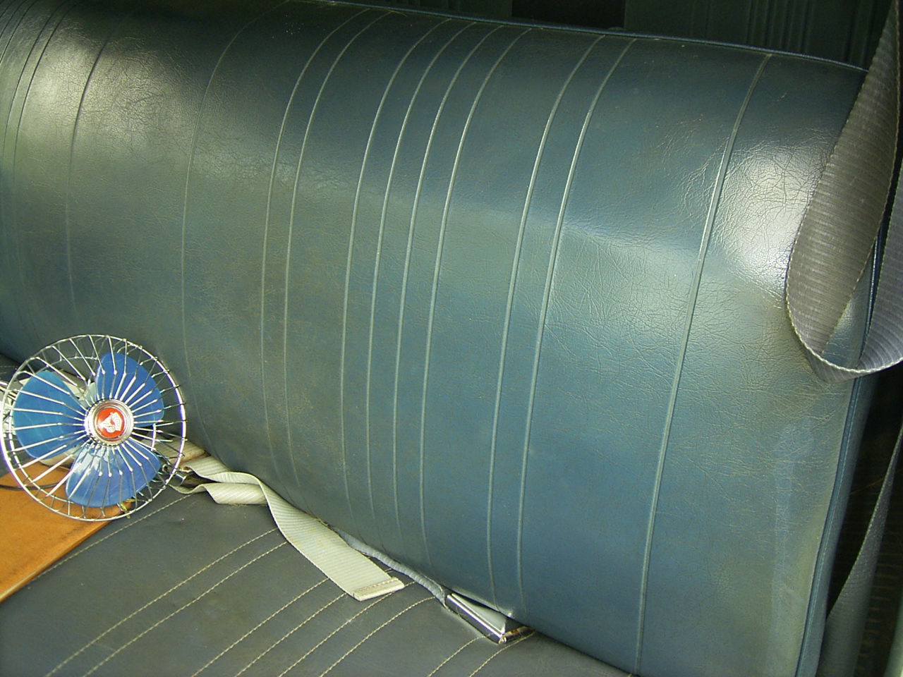 HR Holden with Columbine Blue trim — Coupe-Utility