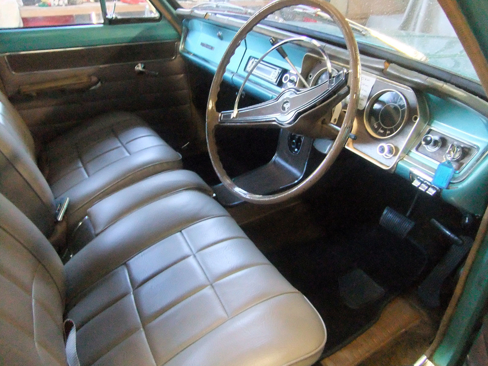 HR Holden with Honey Fawn trim — Premier Sedan