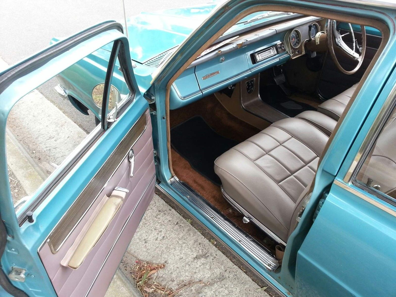 HR Holden with Honey Fawn trim — Premier Sedan