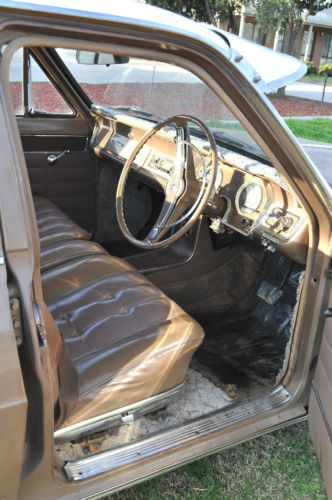 HR Holden with Honey Fawn trim — Premier Sedan