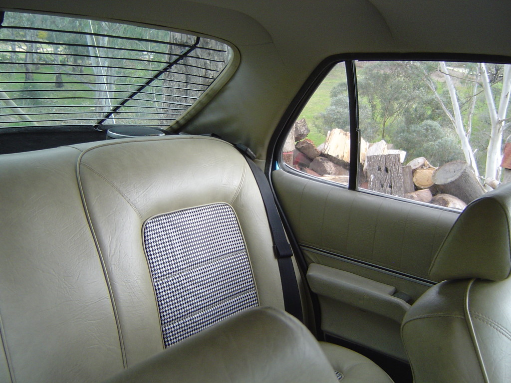 HQ Holden with Doeskin/Black Ranier Cloth insert trim — Monaro GTS/4