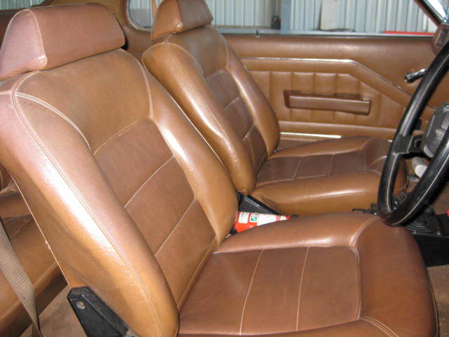 HQ Holden with Chesnut Vinyl trim — Monaro GTS Coupe