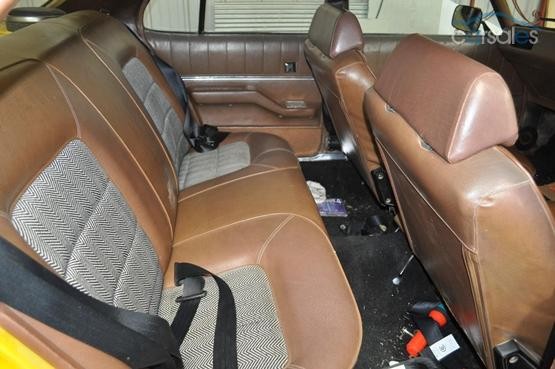 HQ Holden with Chestnut Ranier Cloth insert trim — Monaro GTS/4