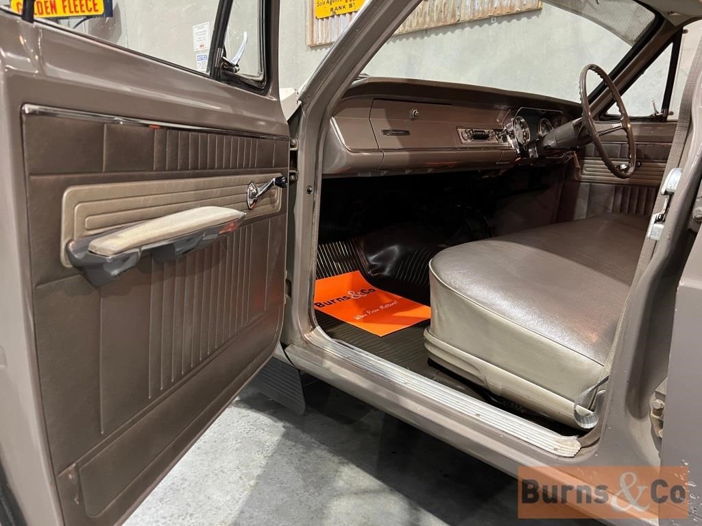 HD Holden with Cocos & Pitcairn Fawn trim — Special Sedan