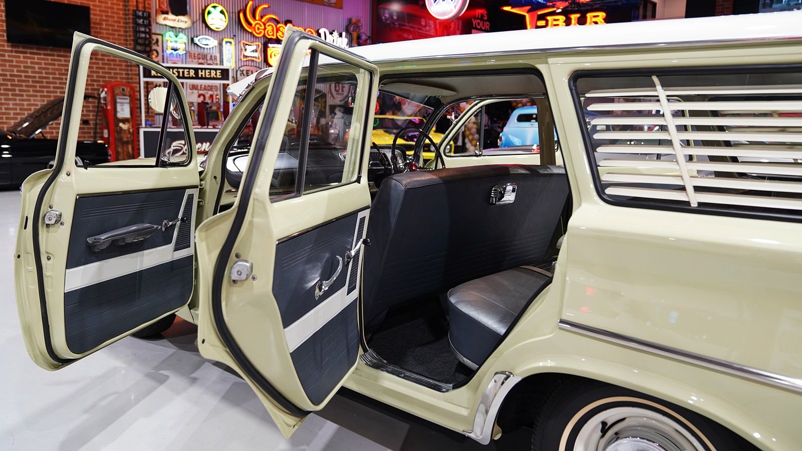 EJ Holden with Alligator & Elephant Grey with Feathertop Grey trim — Special Station Sedan