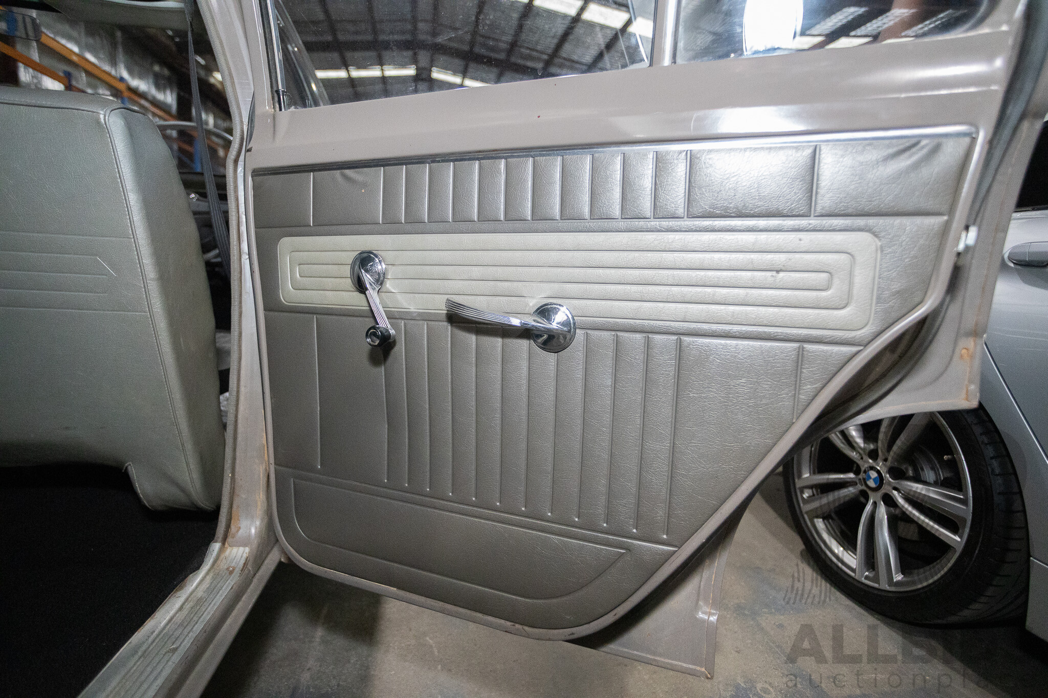 HD Holden with Cocos & Pitcairn Fawn trim — Special Sedan