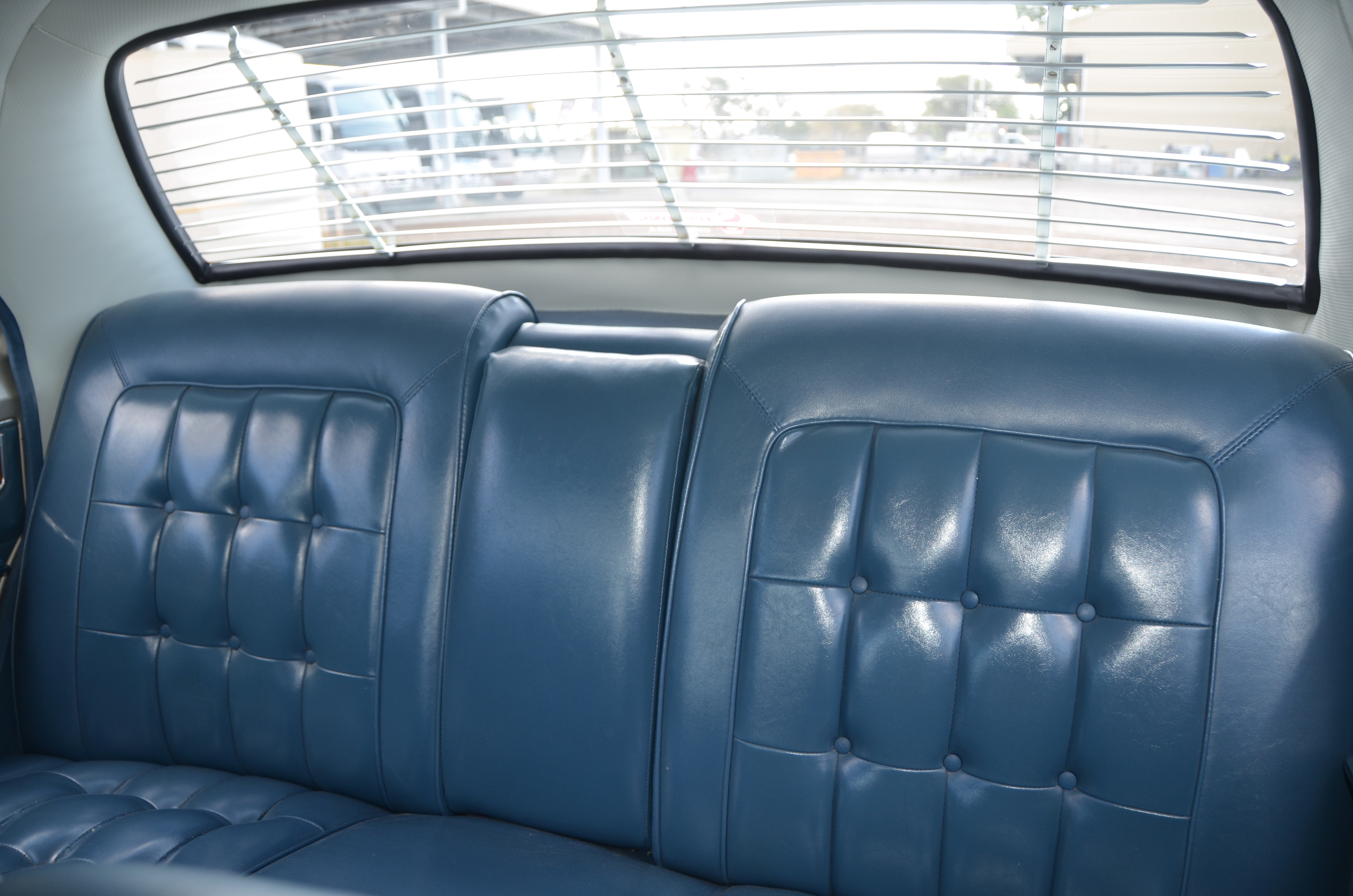 HR Holden with Paloma Blue trim — Premier Sedan