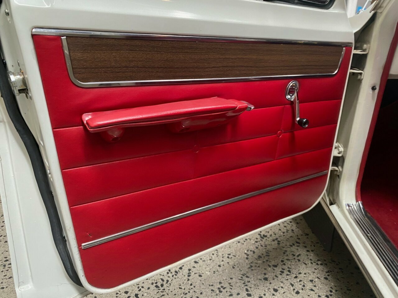 HR Holden with Goya Red trim — Premier Sedan