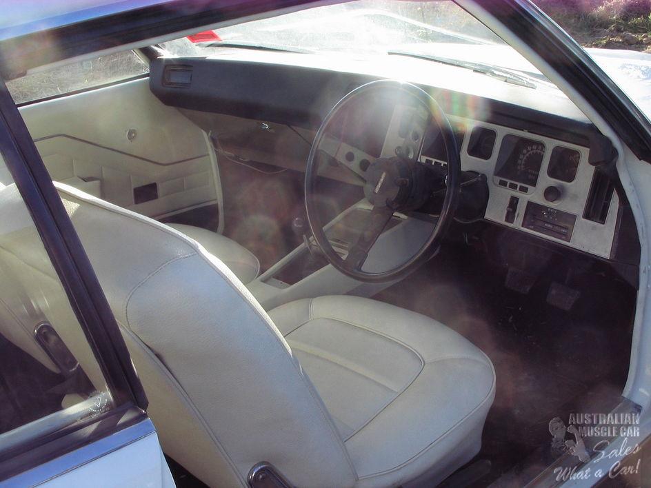 HQ Holden with Flax Vinyl trim — Monaro GTS Coupe