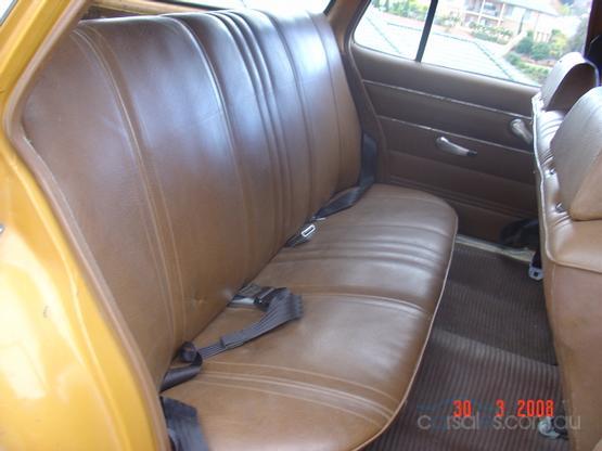 HQ Holden with Chesnut Vinyl trim — Kingswood Sedan